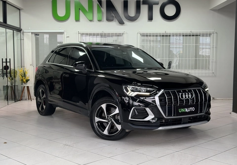 Audi Q3 2022 Preto — foto 1 de 3