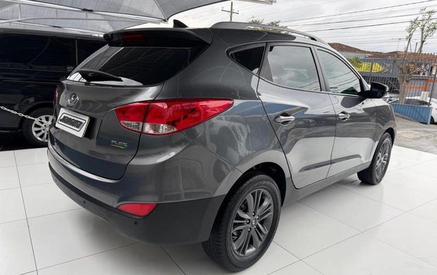 imagem-https://www.socarrao.com.br/sc-vehicle-images-prod/3740058/1788983113270-8452133_5_B_82976ce685.jpeg
