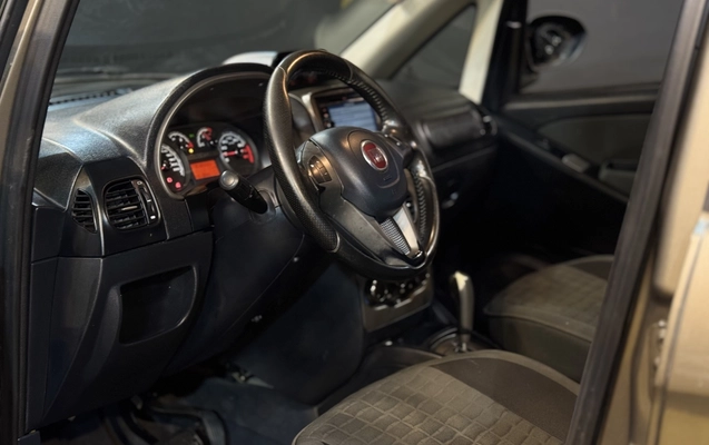 imagem-https://www.socarrao.com.br/sc-vehicle-images-prod/3740169/1788983282247-1_105009.jpg