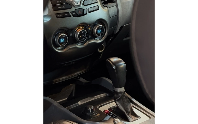 imagem-https://www.socarrao.com.br/sc-vehicle-images-prod/3740234/1788983403957-1_070031.jpg