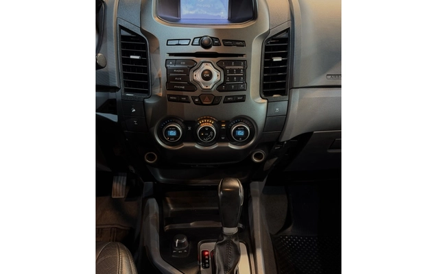 imagem-https://www.socarrao.com.br/sc-vehicle-images-prod/3740234/1788983403961-1_070034.jpg