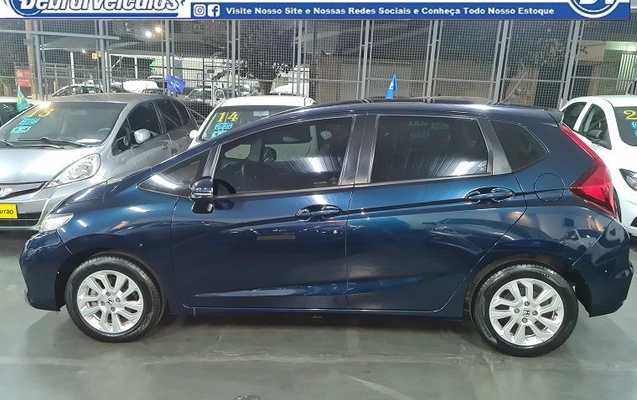 imagem-https://www.socarrao.com.br/sc-vehicle-images-prod/3740289/1789600831879-gb-220db1a.jpg
