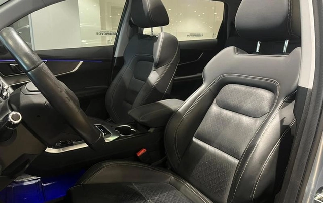 imagem-https://www.socarrao.com.br/sc-vehicle-images-prod/3740303/1788983550615-8461382_6_B_2fa860e9a2.jpeg
