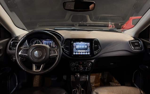imagem-https://www.socarrao.com.br/sc-vehicle-images-prod/3740305/1788983564348-1_112752.jpg