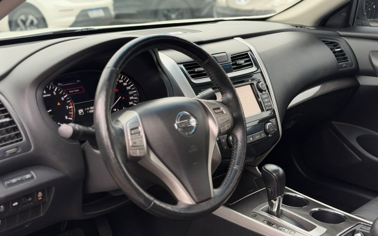 imagem-https://www.socarrao.com.br/sc-vehicle-images-prod/3740306/1788983565389-V2hhdHNBcHAgSW1hZ2UgMjAyNi0wOS0wOSBhdCAxNi4wNi4yMS5qcGVn.jpeg