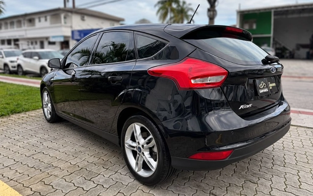 imagem-https://www.socarrao.com.br/sc-vehicle-images-prod/3740323/1788983641643-gb-00a6c9a.jpeg