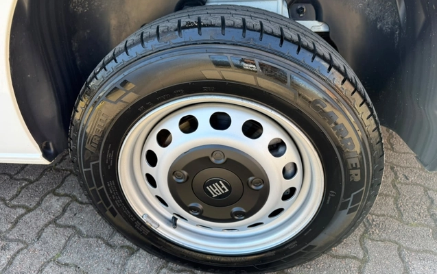 imagem-https://www.socarrao.com.br/sc-vehicle-images-prod/3740327/1789735718474-pYtkfci52M4yajgqwBvOXjiOUdy1CMcH.jpg