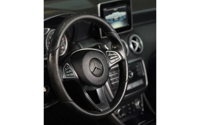 imagem-https://www.socarrao.com.br/sc-vehicle-images-prod/3740334/1788983705226-6_101421.jpg