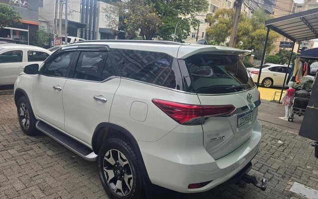 imagem-https://www.socarrao.com.br/sc-vehicle-images-prod/3740336/1788991256868-8460681_4_B_162ac055f7.jpeg