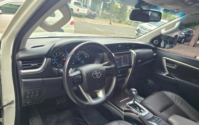 imagem-https://www.socarrao.com.br/sc-vehicle-images-prod/3740336/1788991256878-8460681_10_B_83e7c2b4b2.jpeg