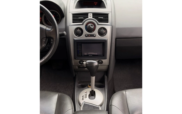 imagem-https://www.socarrao.com.br/sc-vehicle-images-prod/3740411/1788983905683-1_055441.jpg