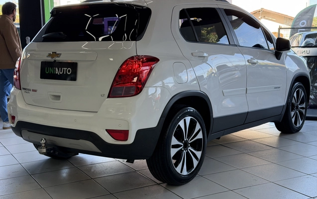 imagem-https://www.socarrao.com.br/sc-vehicle-images-prod/3740413/1788984056155-003_c68fa02ad3993ef743f7c0d76dc01654.jpeg