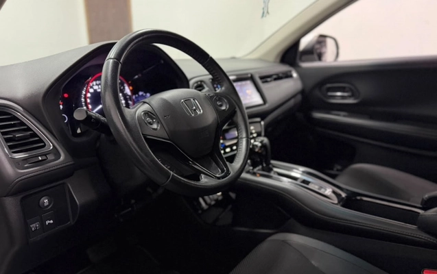 imagem-https://www.socarrao.com.br/sc-vehicle-images-prod/3740419/1788983954552-2_043925.jpg