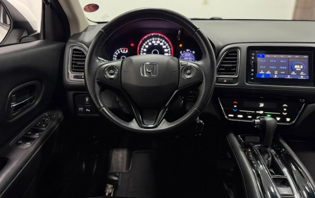imagem-https://www.socarrao.com.br/sc-vehicle-images-prod/3740419/1788983954553-10_043925.jpg