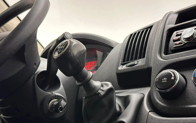 imagem-https://www.socarrao.com.br/sc-vehicle-images-prod/3740432/1788984082608-f09de892933646db96693c3472b52f27_1788982942391.jpg