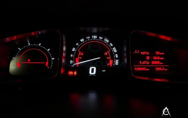 imagem-https://www.socarrao.com.br/sc-vehicle-images-prod/3740435/1789677988774-ef4d2d28317044b094dff1132f81cd26_1788984084029.jpg