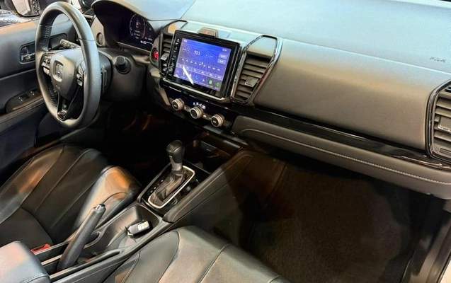imagem-https://www.socarrao.com.br/sc-vehicle-images-prod/3740438/1789999767040-8461738_15_B_20ef80bcdc.jpeg