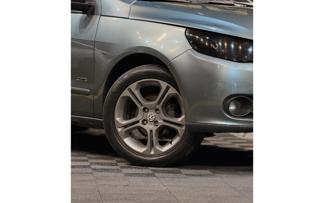 imagem-https://www.socarrao.com.br/sc-vehicle-images-prod/3740440/1788984136084-1_062522.jpg