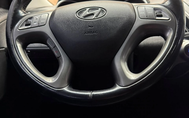 imagem-https://www.socarrao.com.br/sc-vehicle-images-prod/3740462/1789663375100-CLL3b5oH0lTsQzSNnXtovbuVOKaTfaSw.jpg