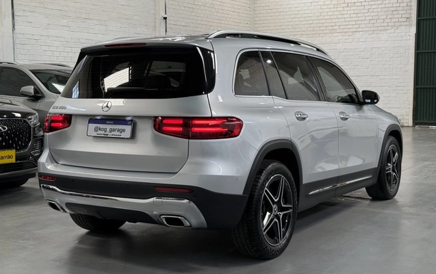 imagem-https://www.socarrao.com.br/sc-vehicle-images-prod/3740562/1789505898975-vehicle_image_1788984134_eccc0ef12f7c1ed6babbd1e1fbdc9fd6.jpeg