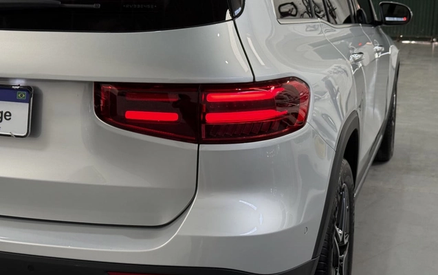 imagem-https://www.socarrao.com.br/sc-vehicle-images-prod/3740562/1789505898981-vehicle_image_1788984145_df74642f1fea09be4b35dc56f676d42b.jpeg