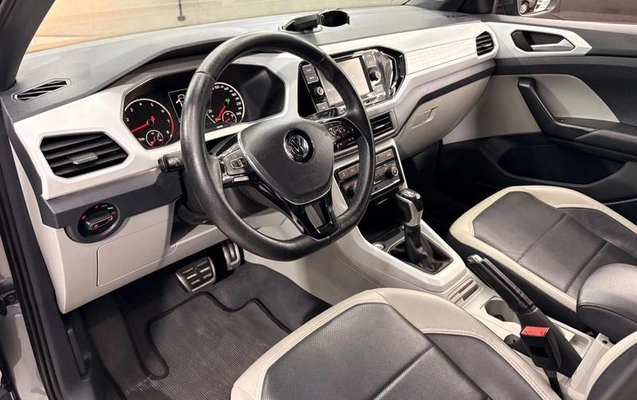 imagem-https://www.socarrao.com.br/sc-vehicle-images-prod/3740627/1789131073002-8459490_10_B_81e79bb669.jpeg