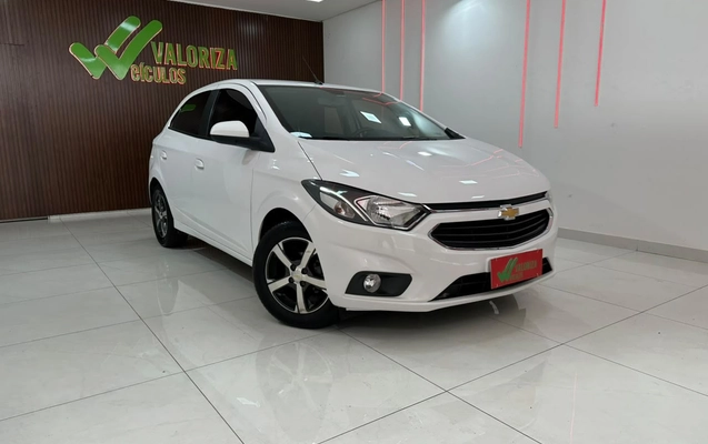 imagem-https://www.socarrao.com.br/sc-vehicle-images-prod/3740803/1788985018066-87bf0d44-da23-48ba-9f4d-8a158484db18.jpg