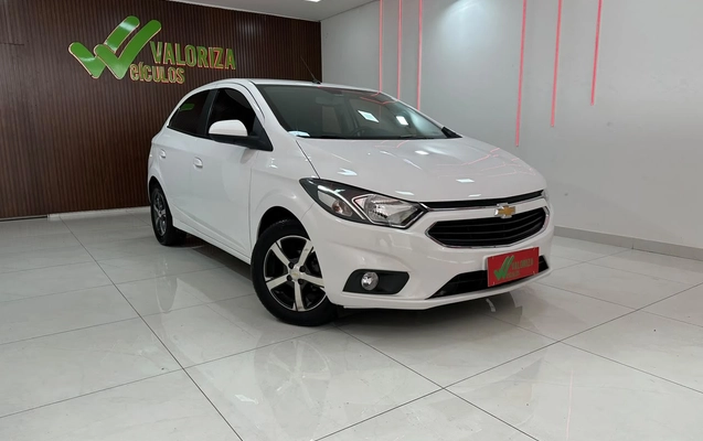 imagem-https://www.socarrao.com.br/sc-vehicle-images-prod/3740803/1788985018067-7cc55f73-b516-43c6-877f-9ed1cb16854f.jpg