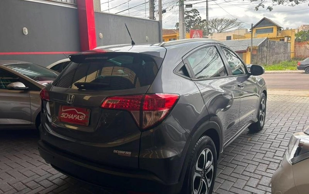 imagem-https://www.socarrao.com.br/sc-vehicle-images-prod/3740804/1789063977960-8461883_8_B_189e5e6b39.jpeg
