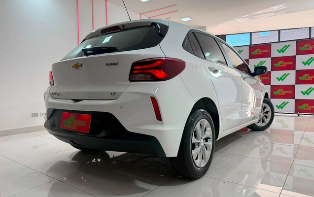 imagem-https://www.socarrao.com.br/sc-vehicle-images-prod/3740818/1788985095224-d48024b5-e5e1-4821-b60f-3879ba1efea9.jpg