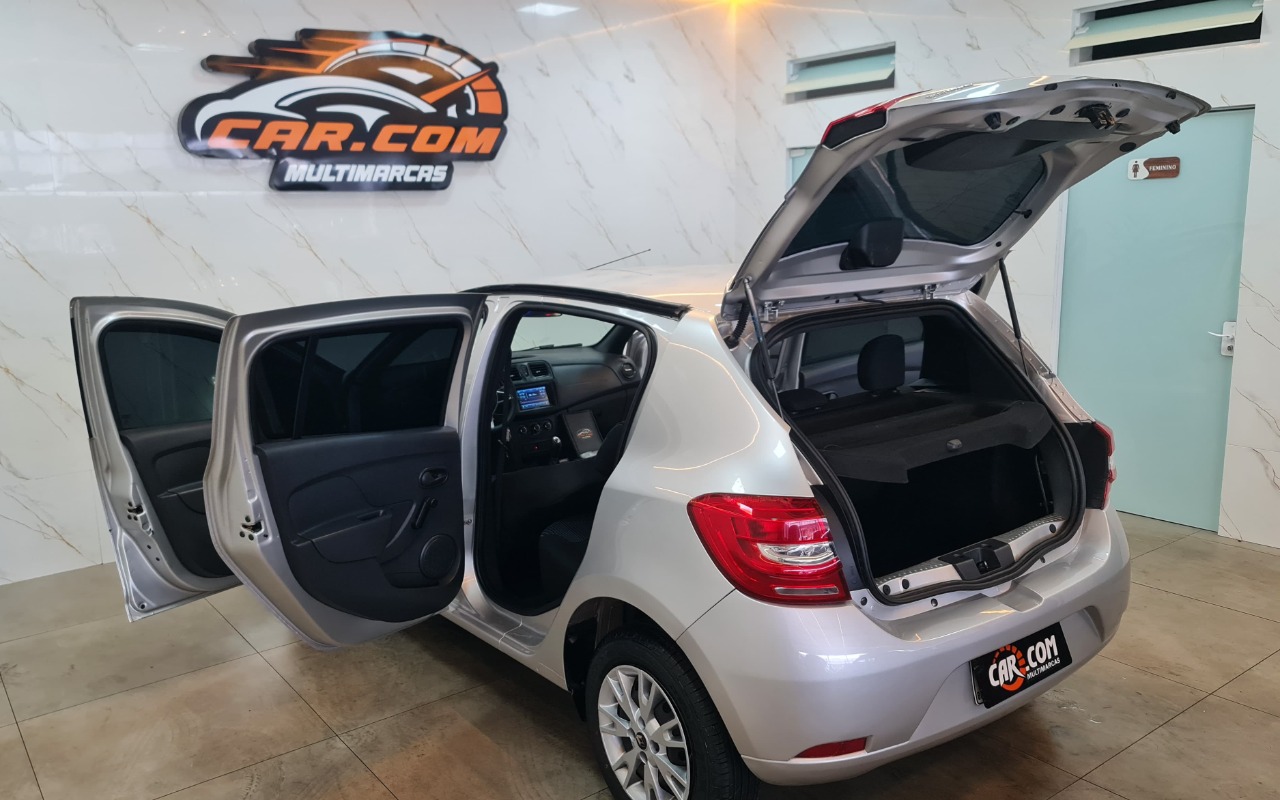 imagem-https://www.socarrao.com.br/sc-vehicle-images-prod/3740876/1789838745016-MTQuanBn.jpg