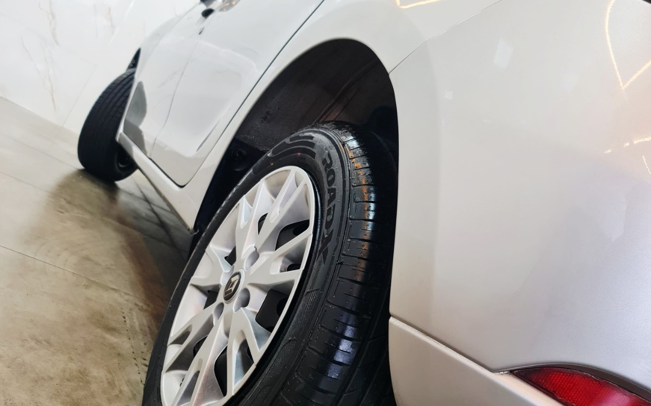 imagem-https://www.socarrao.com.br/sc-vehicle-images-prod/3740876/1789838745192-MTcuanBn.jpg