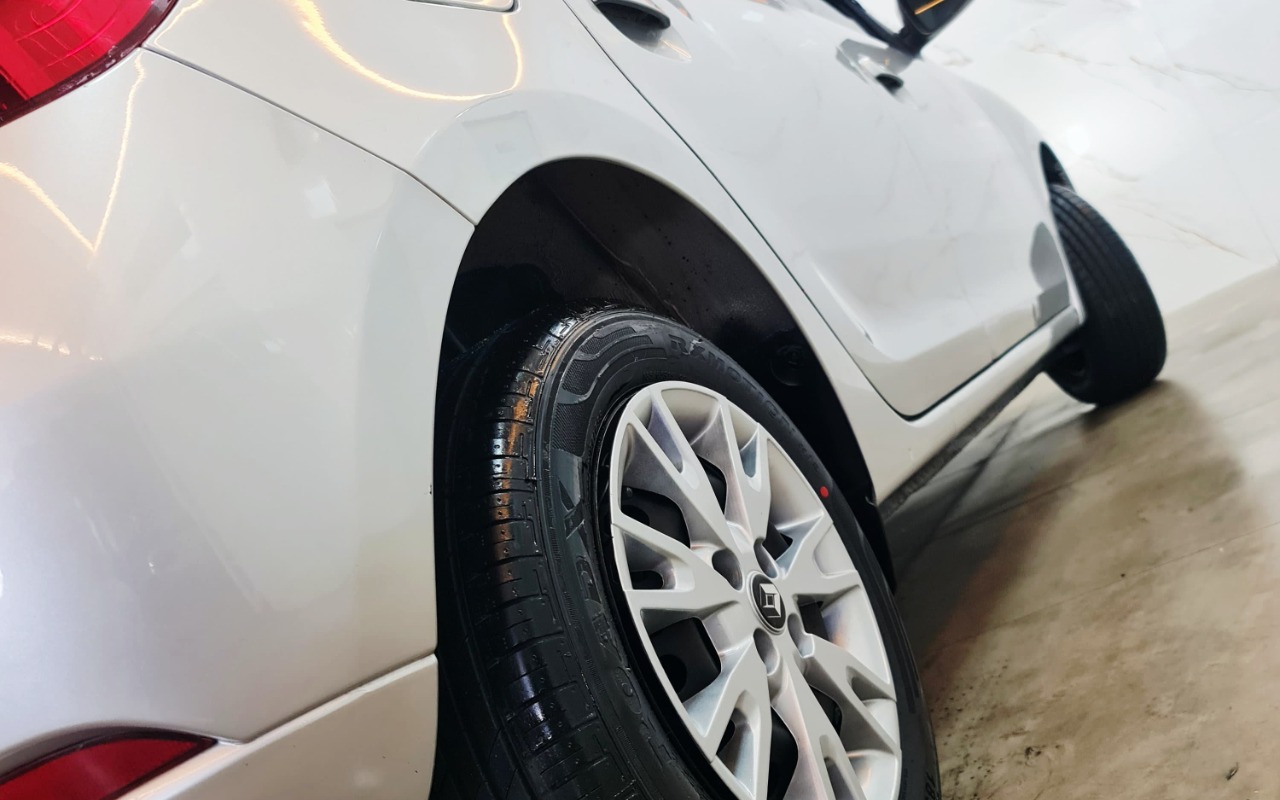 imagem-https://www.socarrao.com.br/sc-vehicle-images-prod/3740876/1789838745249-MTguanBn.jpg