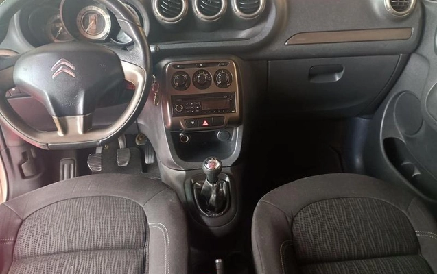 imagem-https://www.socarrao.com.br/sc-vehicle-images-prod/37409/1782325835052-7629124_0_B_71d3502f8e.jpeg