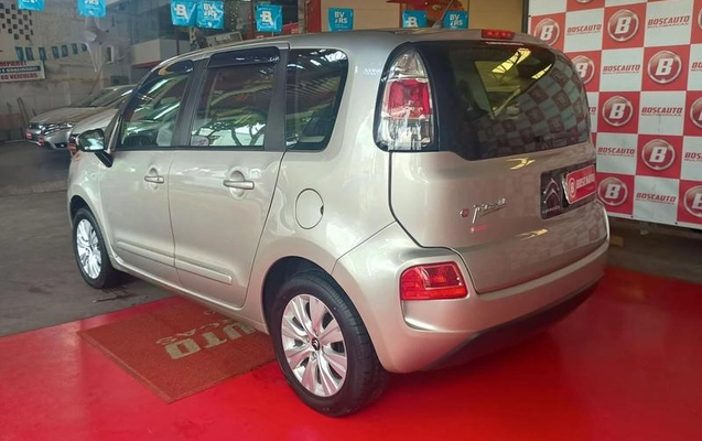 imagem-https://www.socarrao.com.br/sc-vehicle-images-prod/37409/1782325835053-7629124_11_B_9fc7d4a531.jpeg