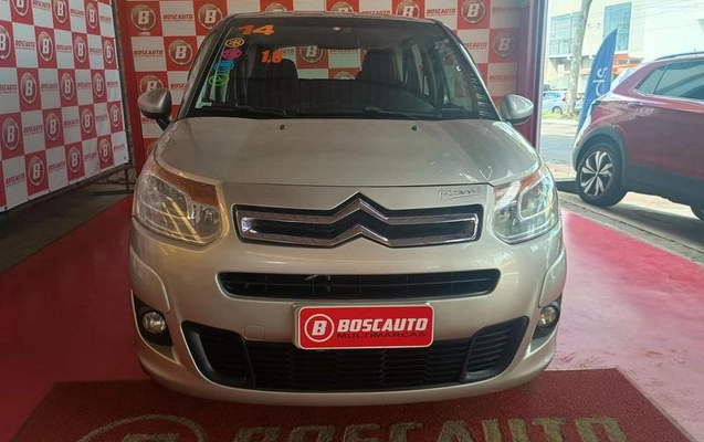 imagem-https://www.socarrao.com.br/sc-vehicle-images-prod/37409/1782325835058-7629124_0_B_60d3165da8.jpeg