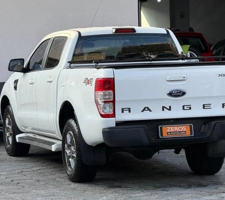 imagem-https://www.socarrao.com.br/sc-vehicle-images-prod/3741124/1789147204316-8461936_15_B_6bc122e4b6.jpeg