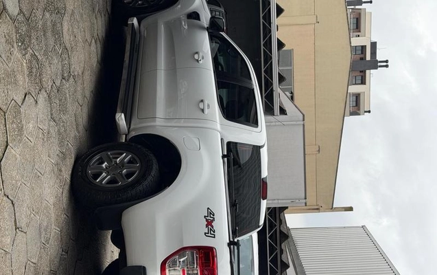 imagem-https://www.socarrao.com.br/sc-vehicle-images-prod/3741124/1789147204326-8461936_4_B_34694128ba.jpeg