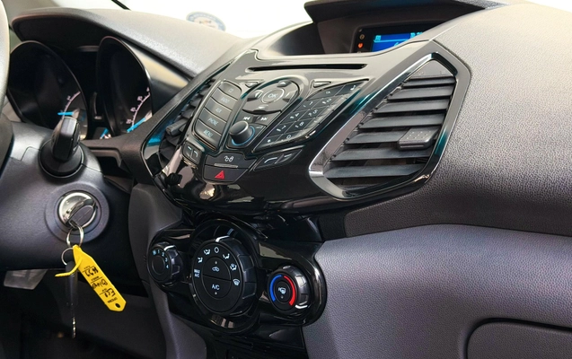 imagem-https://www.socarrao.com.br/sc-vehicle-images-prod/3741259/1788986228713-1c8477bf18d243e4ba4ca1a8a7a9ca1b_1788986201486.jpg