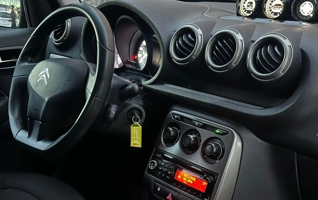 imagem-https://www.socarrao.com.br/sc-vehicle-images-prod/3741551/1788987050003-03fc5f20fdd1430792c1a26158a373ad_1788987035288.jpg