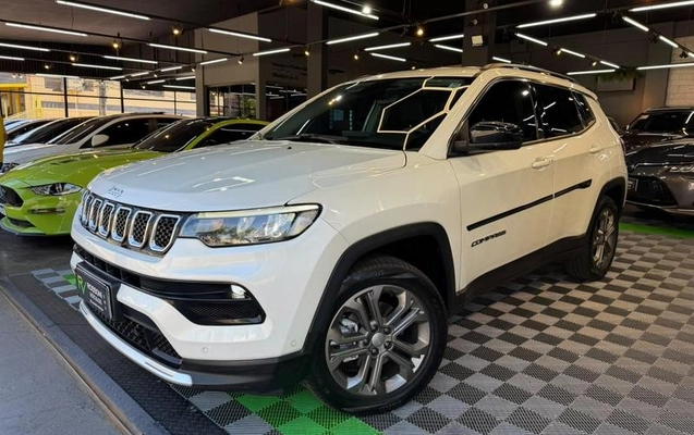 imagem-https://www.socarrao.com.br/sc-vehicle-images-prod/3741591/1789659344568-8462077_0_B_204e31ad33.jpeg