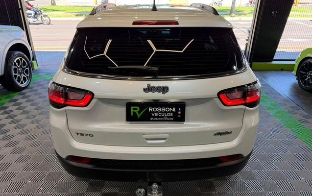 imagem-https://www.socarrao.com.br/sc-vehicle-images-prod/3741591/1789659344573-8462077_7_B_fbe112c2a4.jpeg