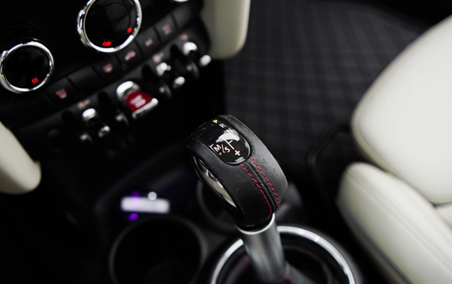 imagem-https://www.socarrao.com.br/sc-vehicle-images-prod/3741626/1789151550794-6874c374-5156-4d7d-adc7-14ec9f0fed79.jpg
