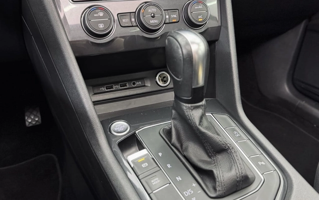 imagem-https://www.socarrao.com.br/sc-vehicle-images-prod/3741631/1788987388046-vehicle_image_1788978872_ce55a9795b340320dadefda54536331f.jpeg