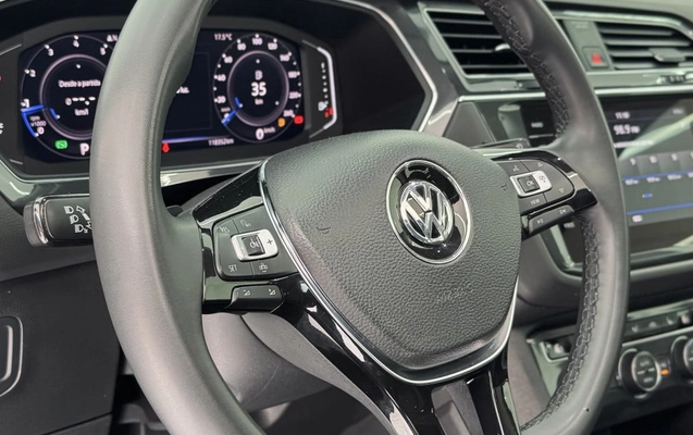 imagem-https://www.socarrao.com.br/sc-vehicle-images-prod/3741631/1788987388049-vehicle_image_1788978882_5c3b93d0bf43d5ae50a2c7377d9f84a5.jpeg