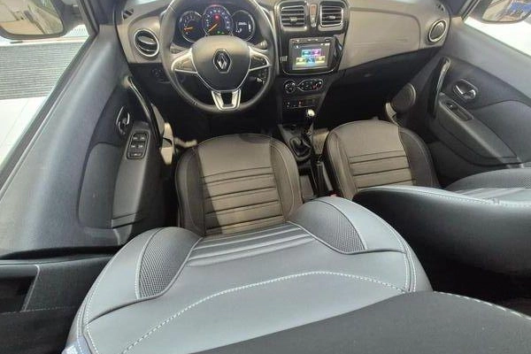 imagem-https://www.socarrao.com.br/sc-vehicle-images-prod/3741632/1788987388535-8462090_20_B_9ff1c24bf7.jpeg