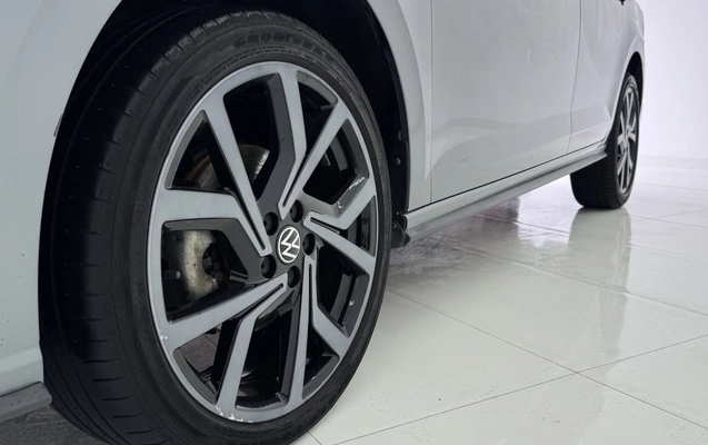 imagem-https://www.socarrao.com.br/sc-vehicle-images-prod/3741641/1788987464283-vehicle_image_1788980042_de6c32f98d7daed57df2312a864ed8a4.jpeg