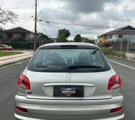 imagem-https://www.socarrao.com.br/sc-vehicle-images-prod/3741648/1789230488289-8450637_7_B_35d117d33c.jpeg