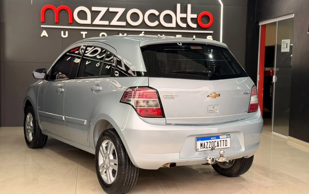 imagem-https://www.socarrao.com.br/sc-vehicle-images-prod/3741659/1789412224233-003_8ee5cd594ab40af1353d828957f91f63.jpeg