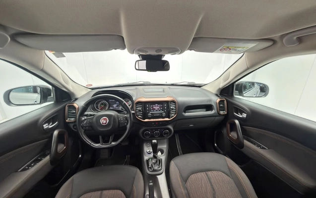 imagem-https://www.socarrao.com.br/sc-vehicle-images-prod/3741661/1789489769135-gb-3d3a41e.jpeg